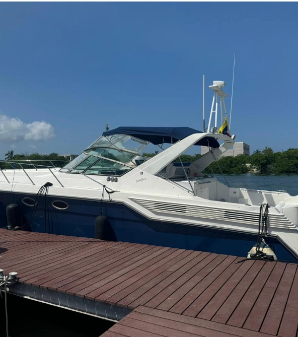 Paseo en bote deportivo